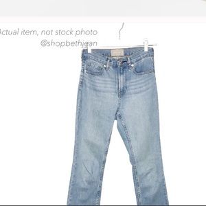 Everlane 2019 Kick Crop Jean Light Blue Wash